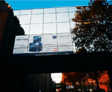 Fensterscheibenbeklebung Eingang West, Passage 3 / 4